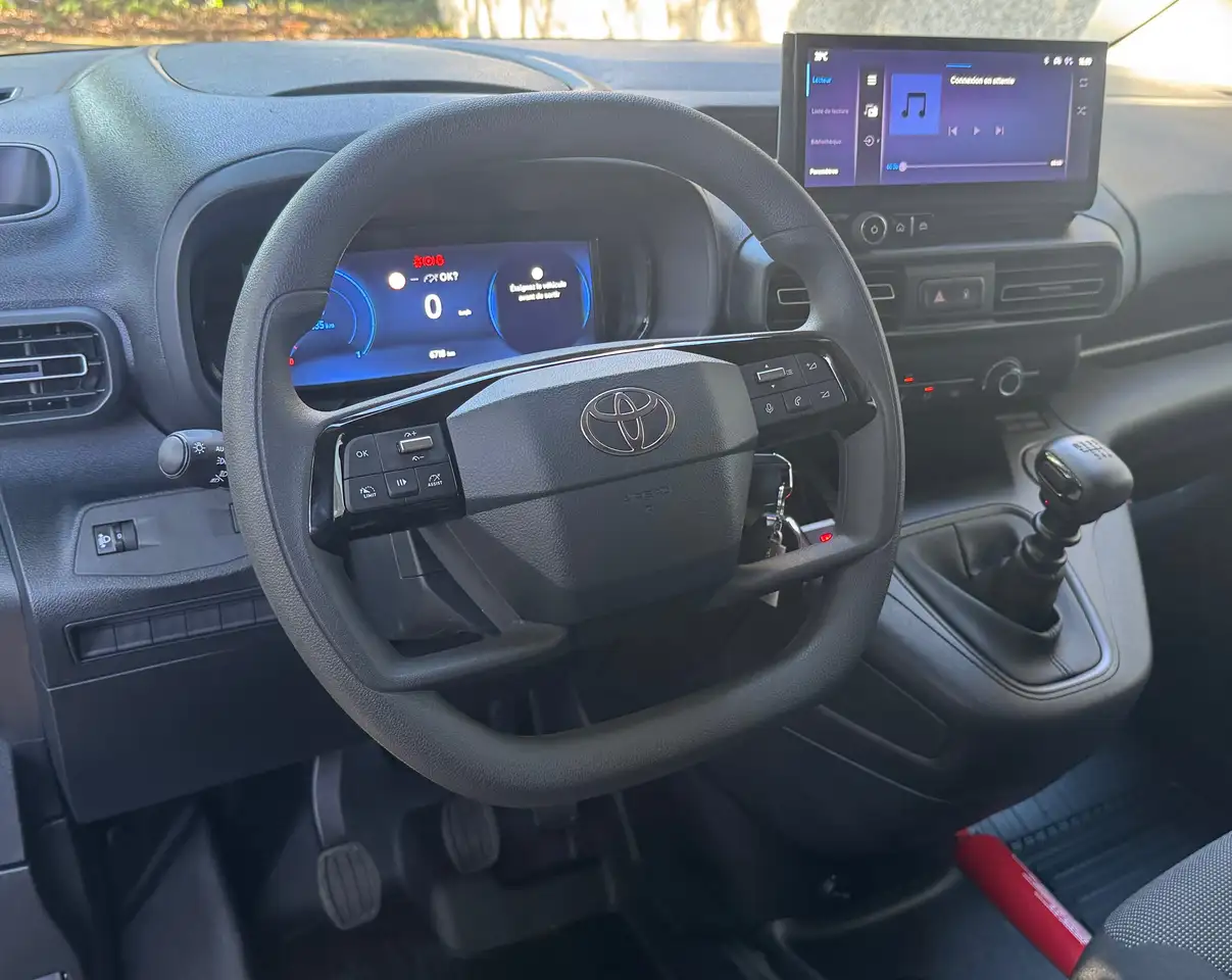 Toyota Proace City - 8