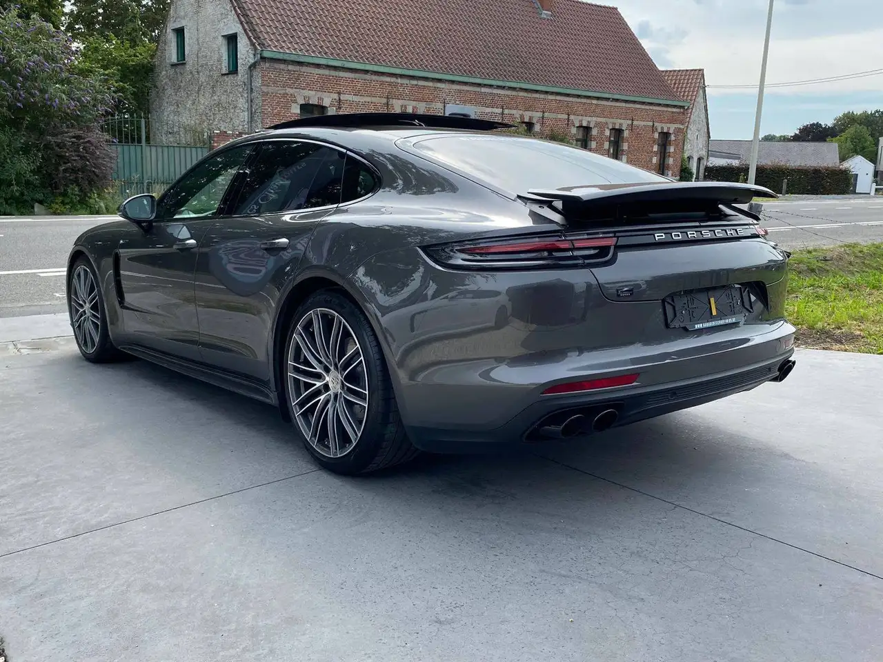 Porsche Panamera - 9