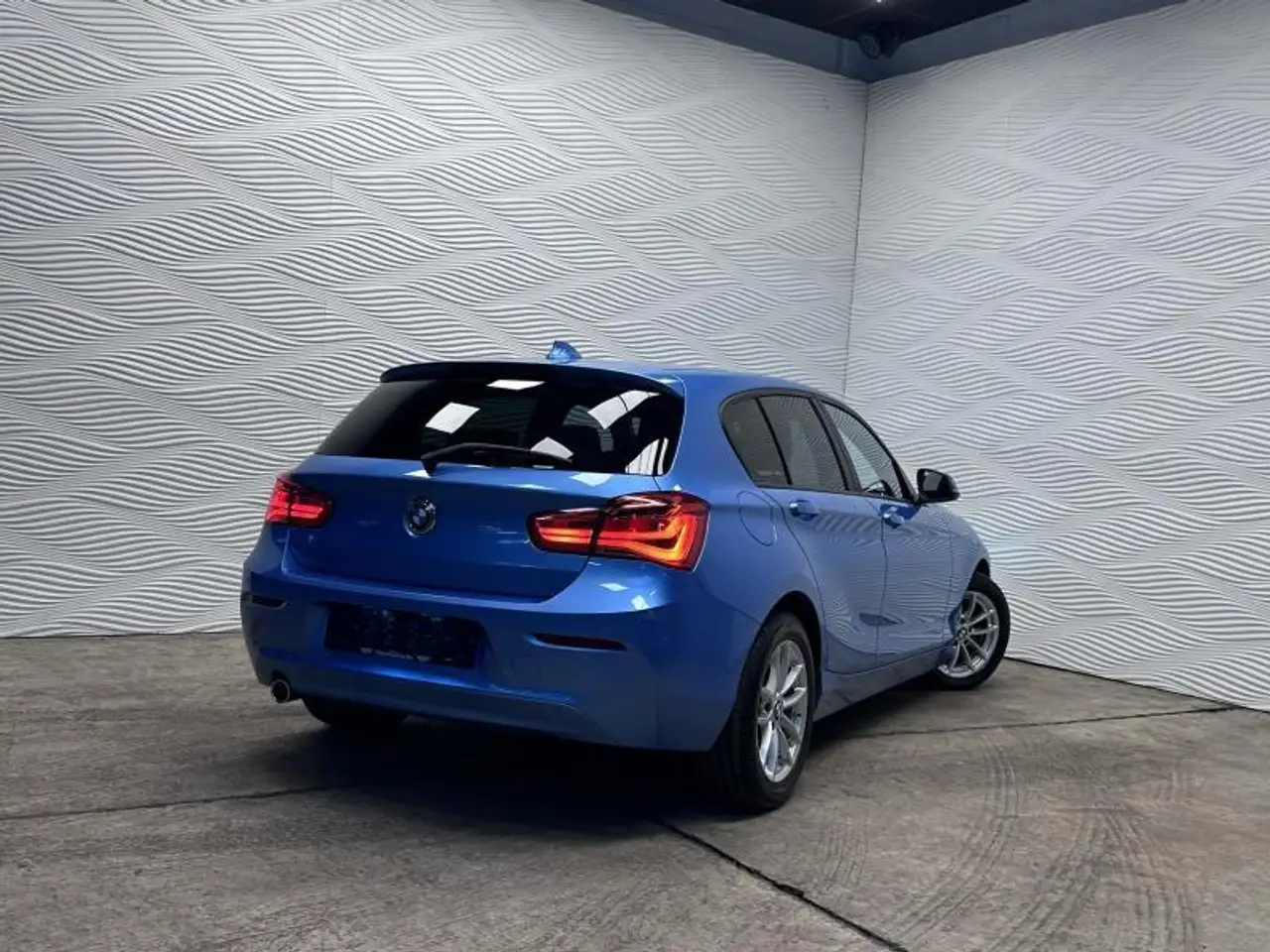 BMW 118 - 10