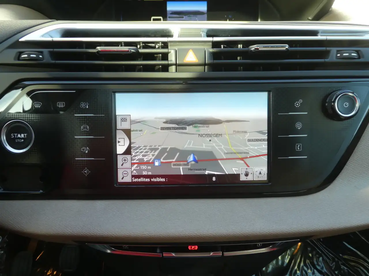 Citroen Grand C4 Picasso - 11