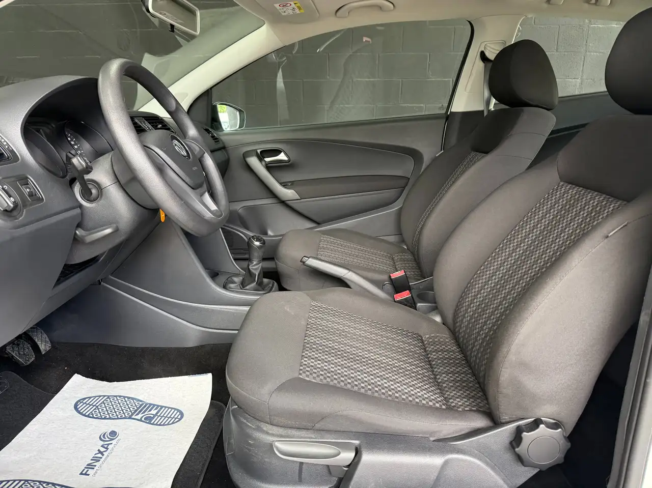 Volkswagen Polo - 10