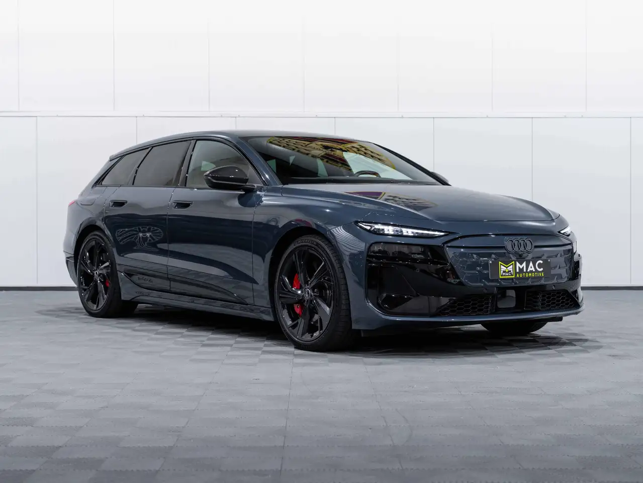 Audi S6 e-tron - 6