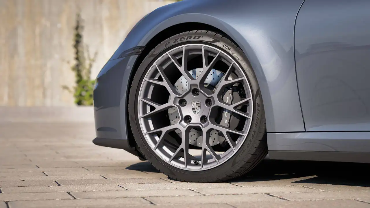 Porsche 992 - 5