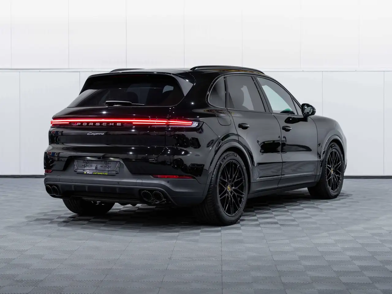 Porsche Cayenne - 5