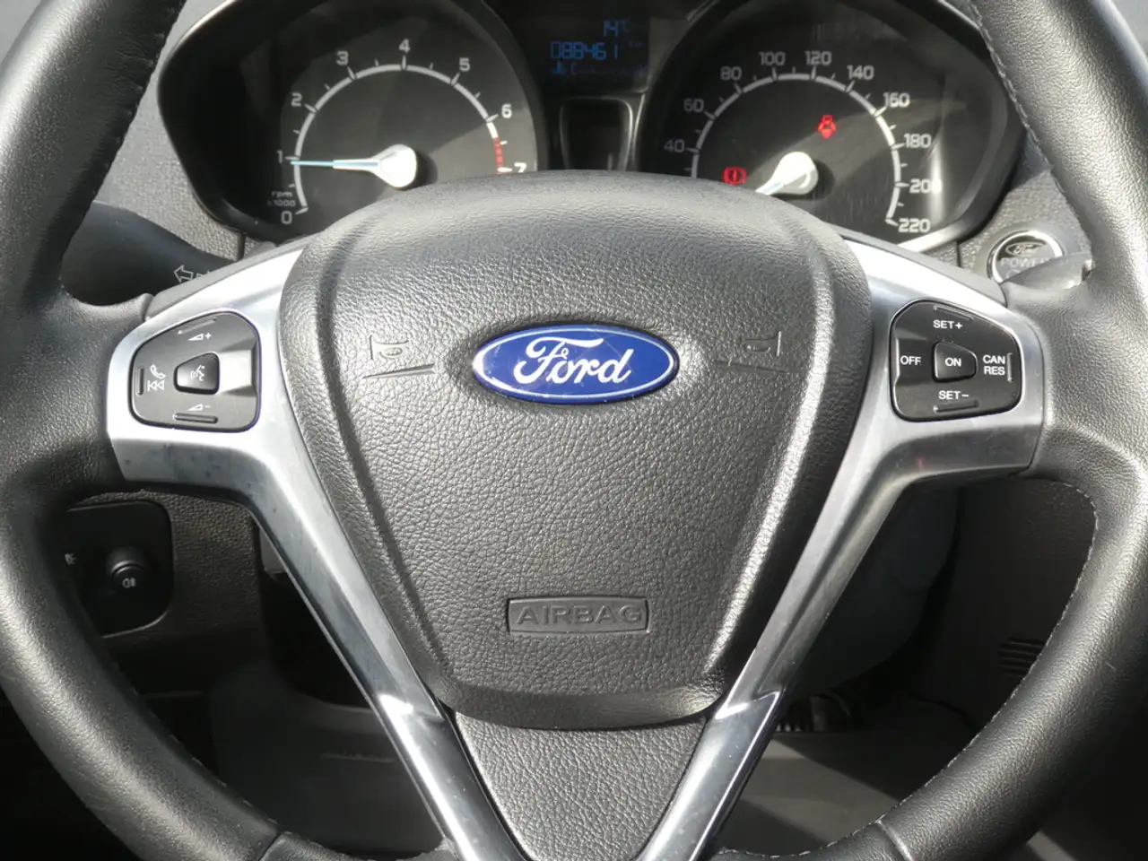 Ford EcoSport - 8