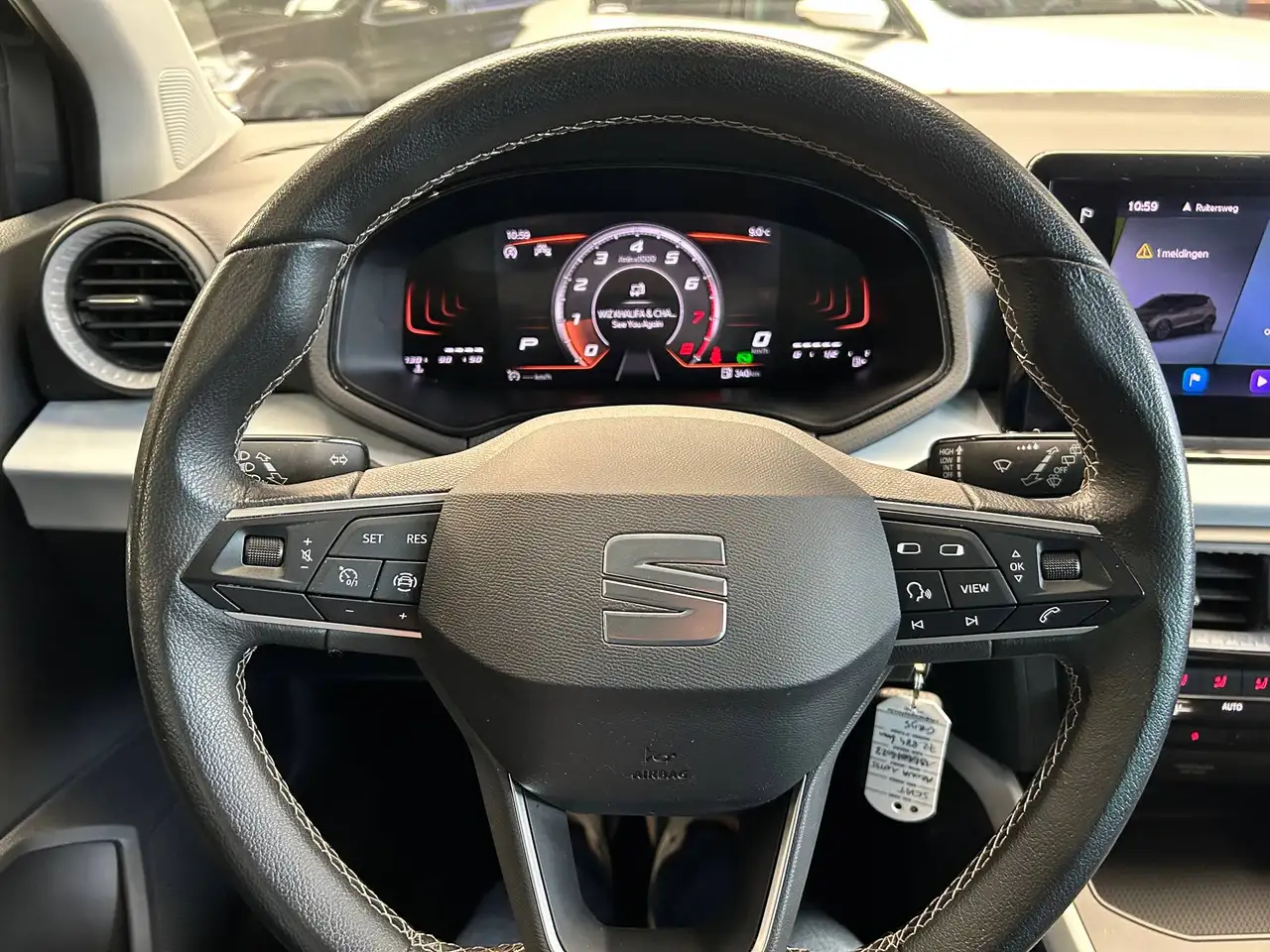SEAT Arona - 9