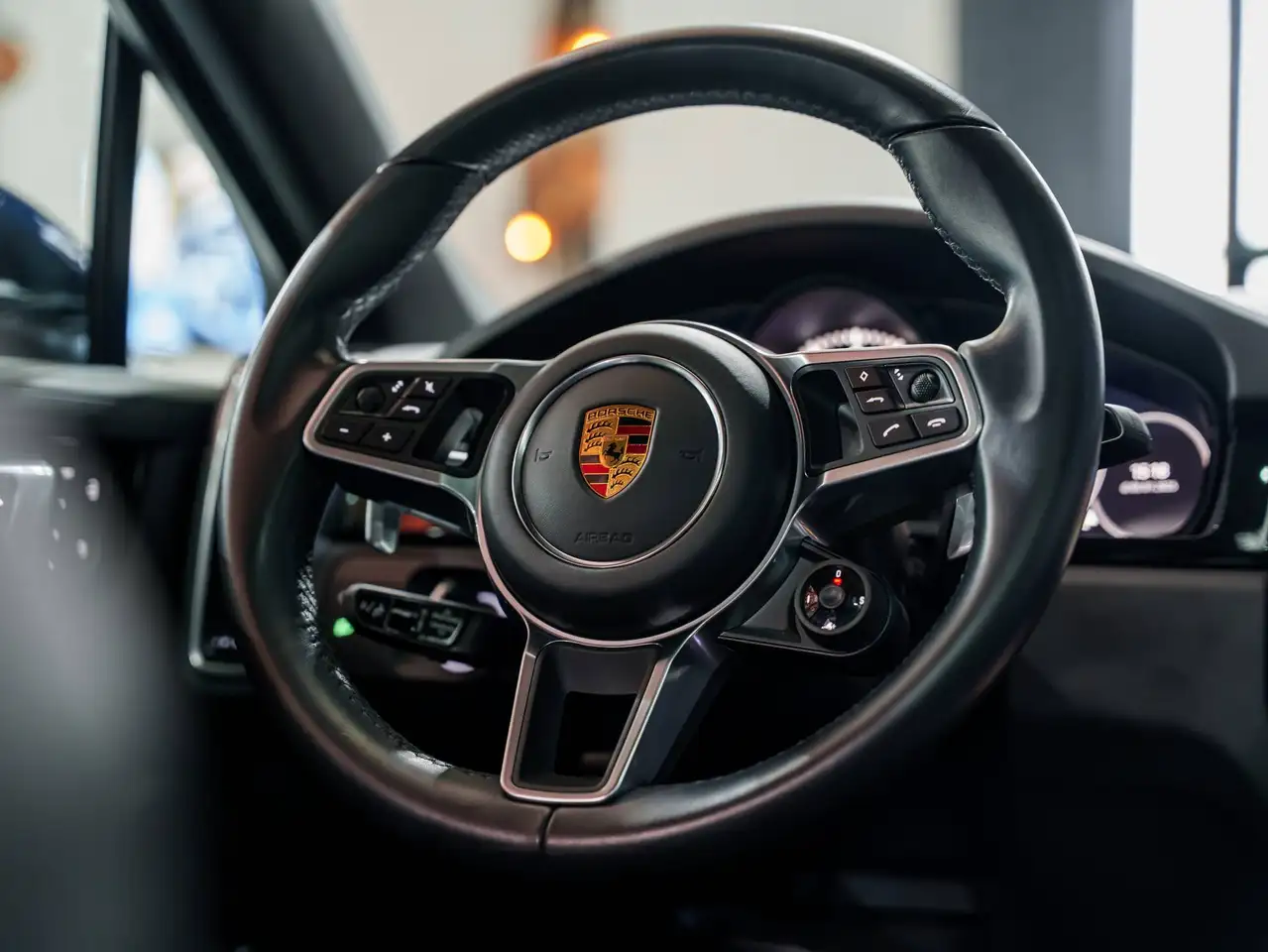 Porsche Cayenne - 8
