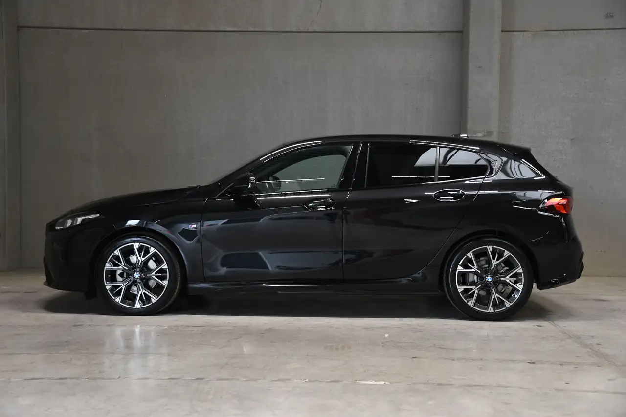 BMW 120 - 6