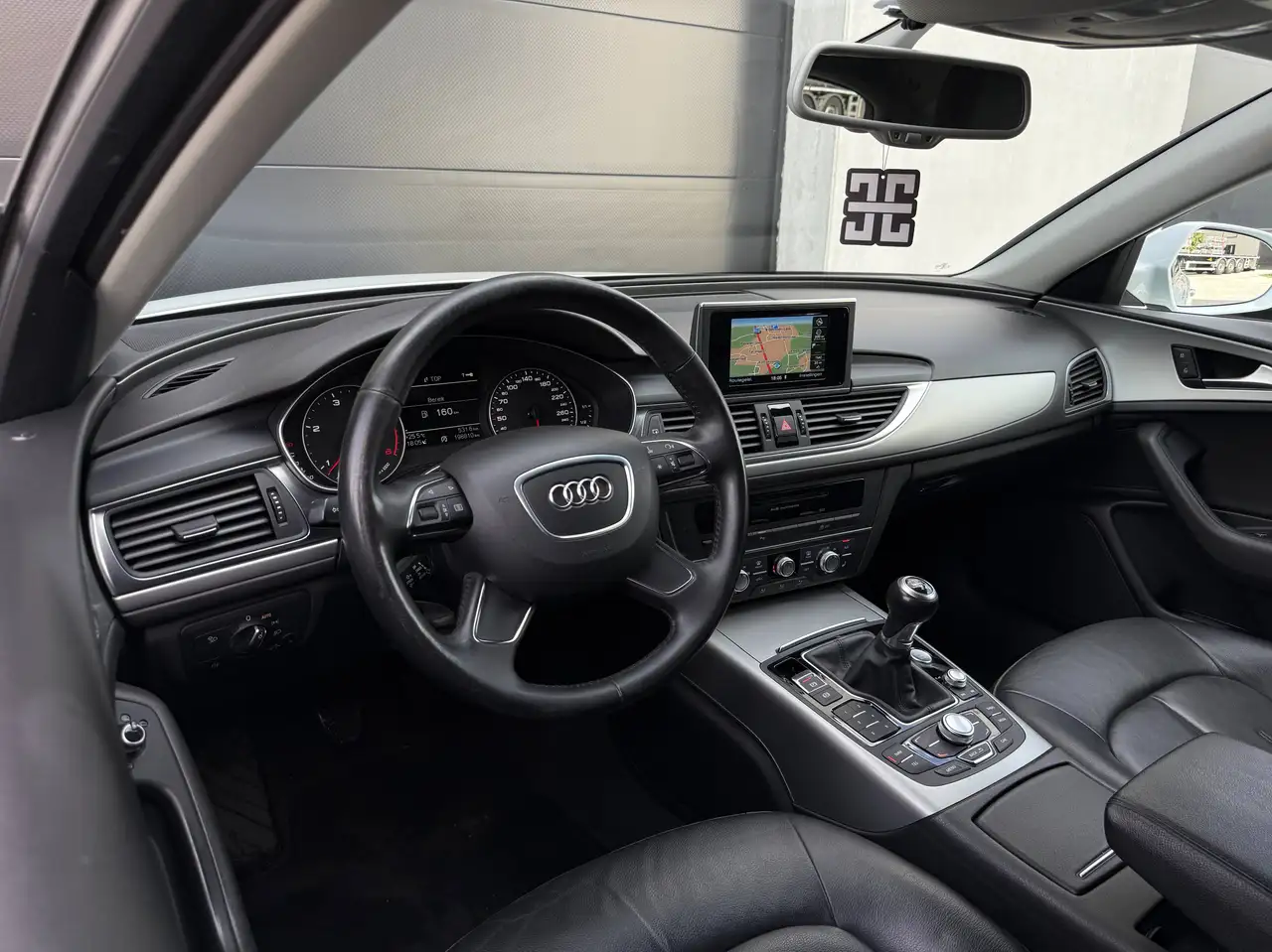 Audi A6 - 6