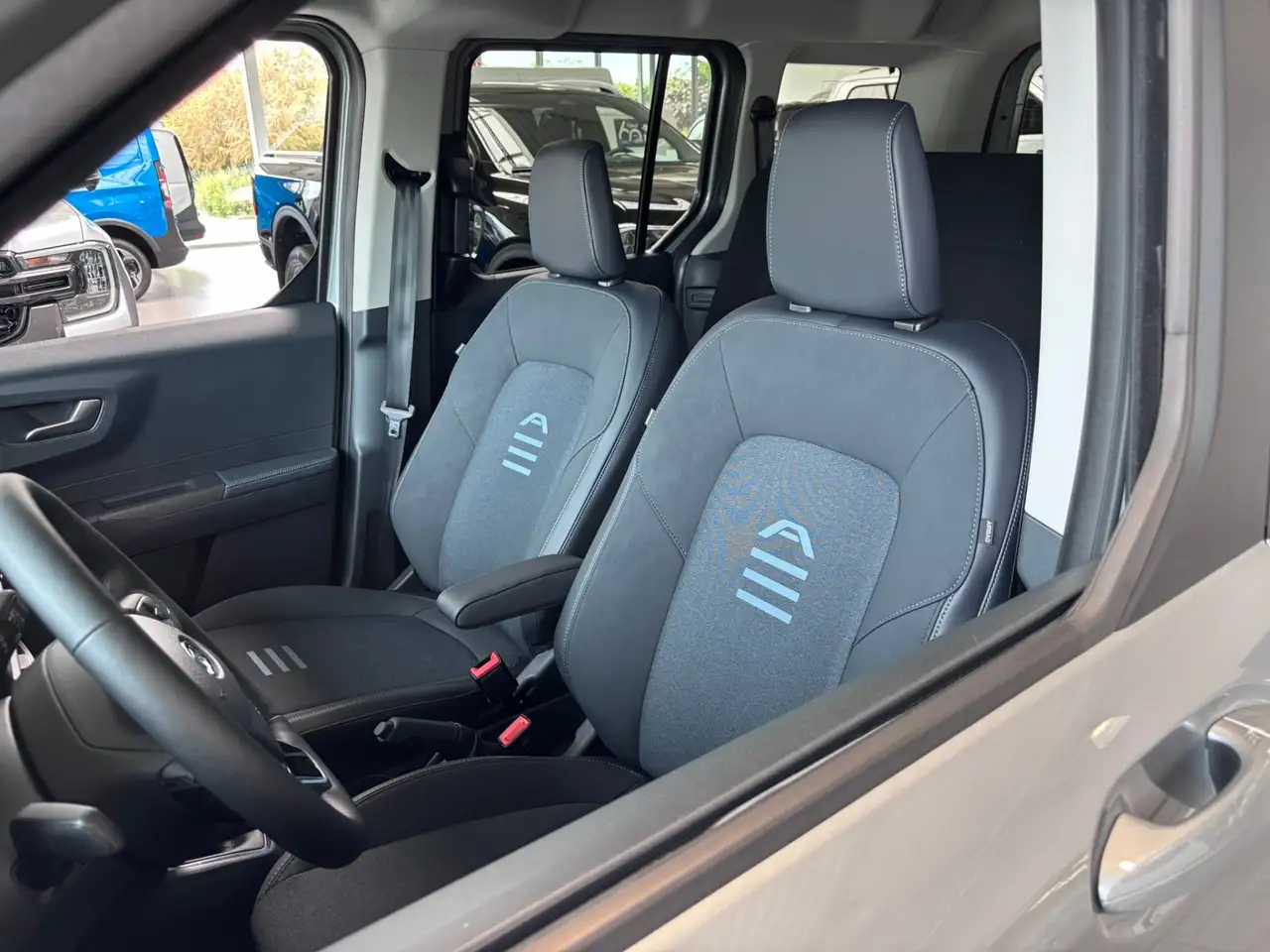 Ford Tourneo Courier - 9