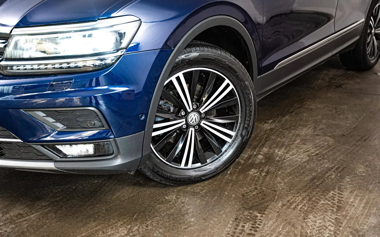 Volkswagen Tiguan - 5