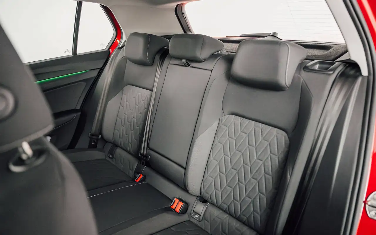 Volkswagen Golf - 7