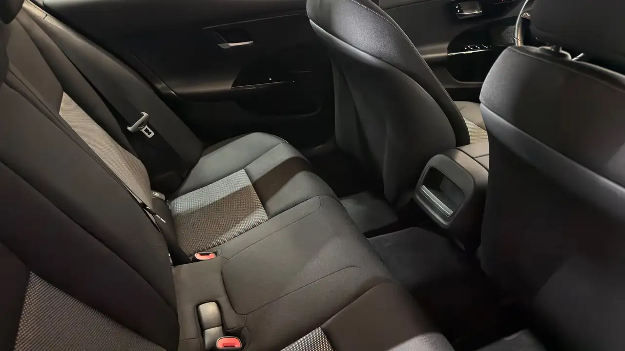 Mercedes-Benz C 200 - 10