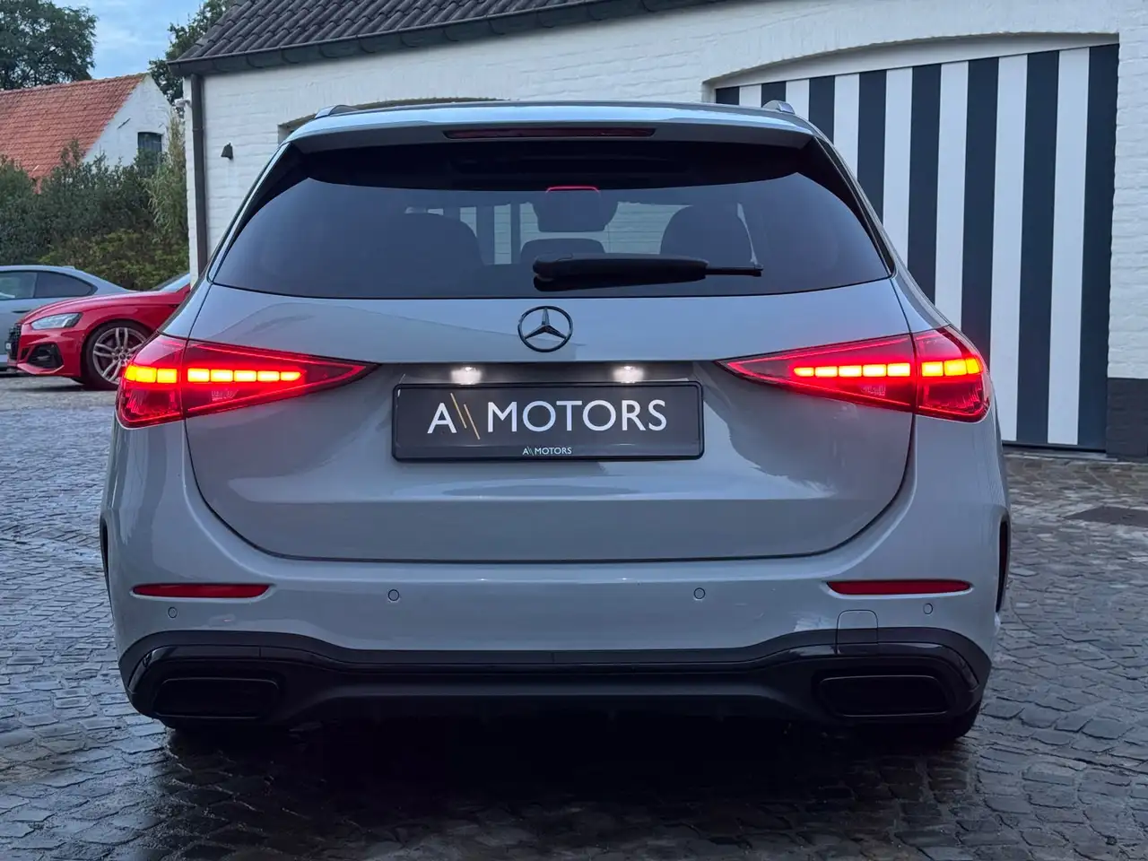 Mercedes-Benz C 200 - 5