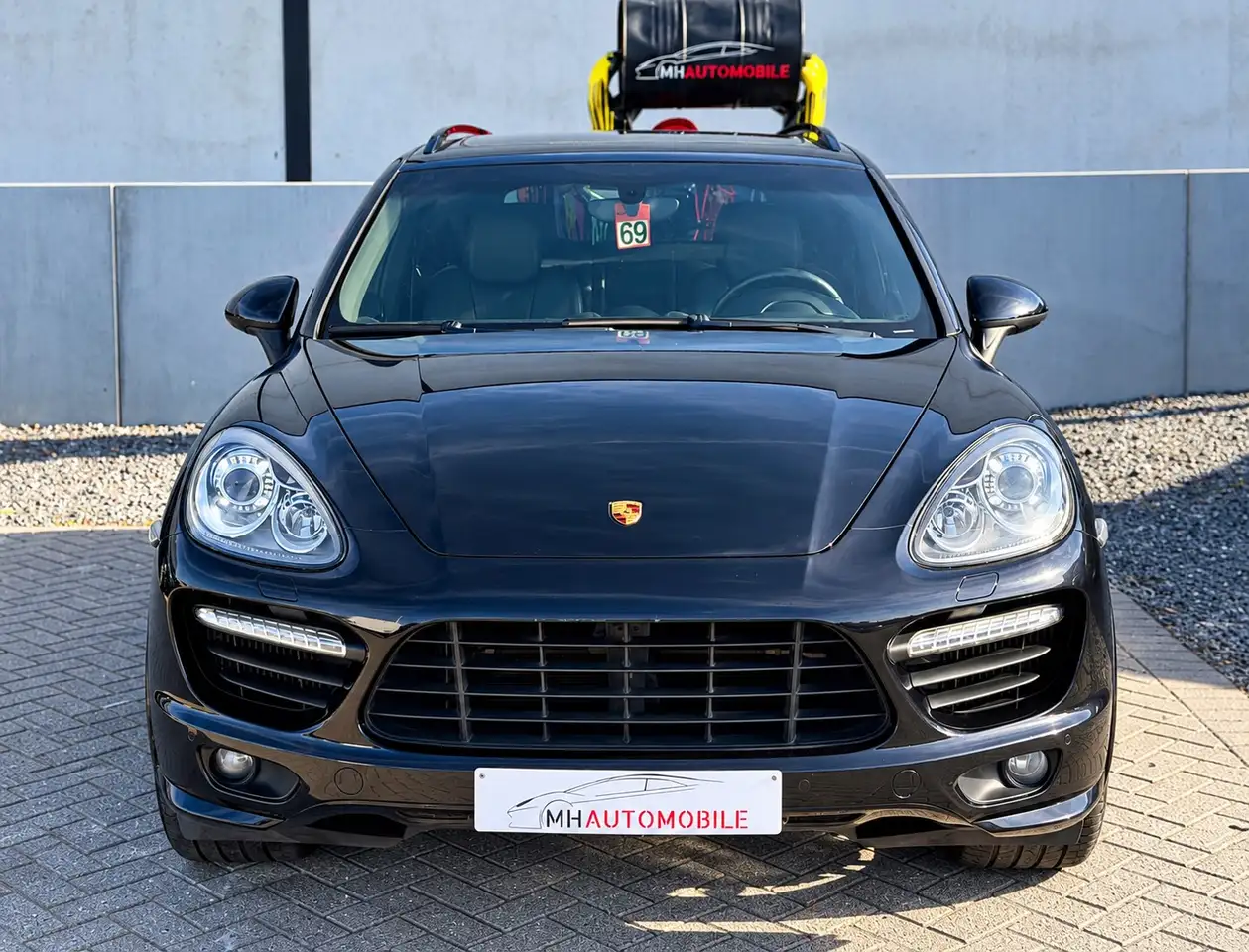 Porsche Cayenne - 4