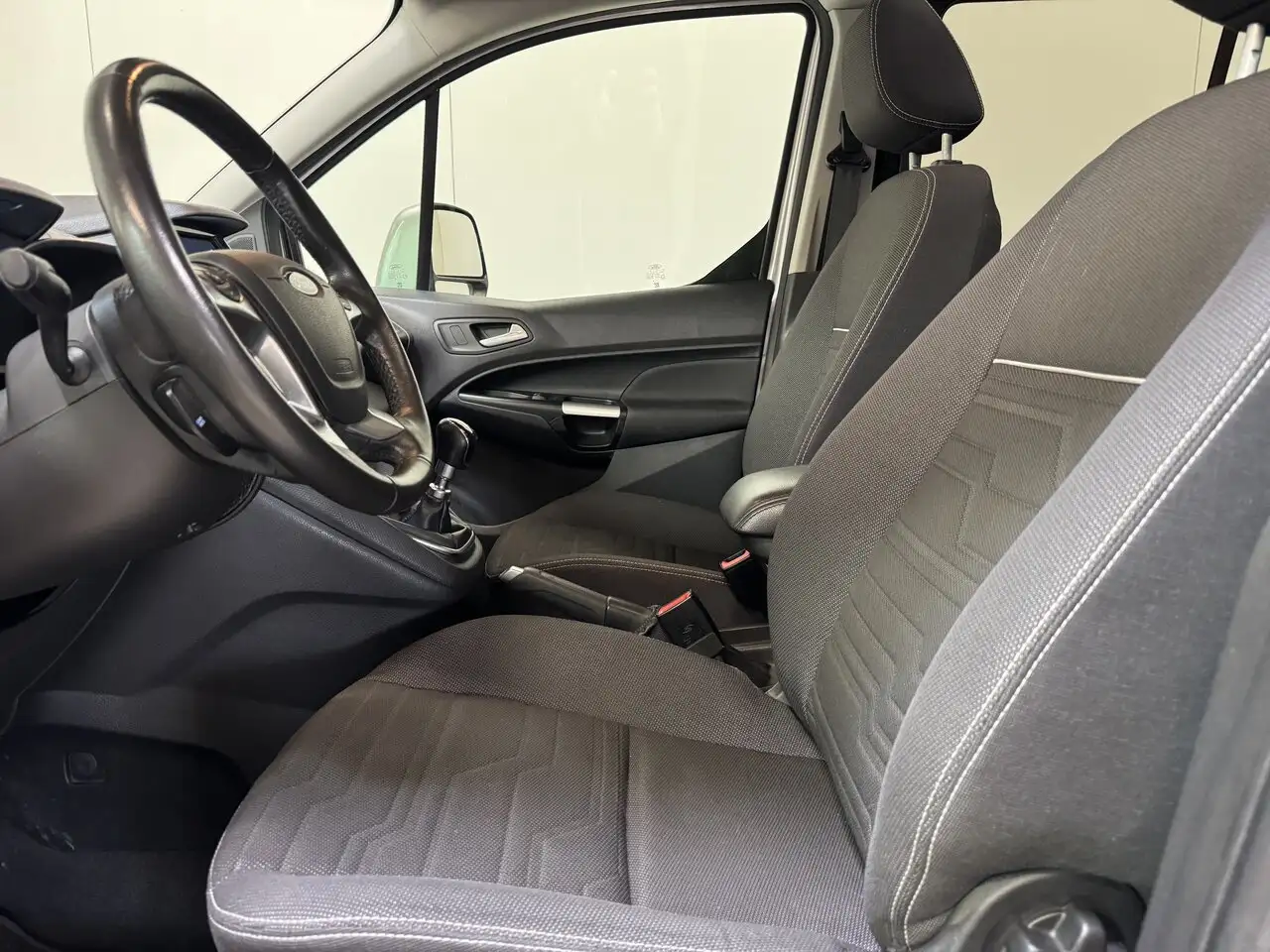 Ford Tourneo - 9
