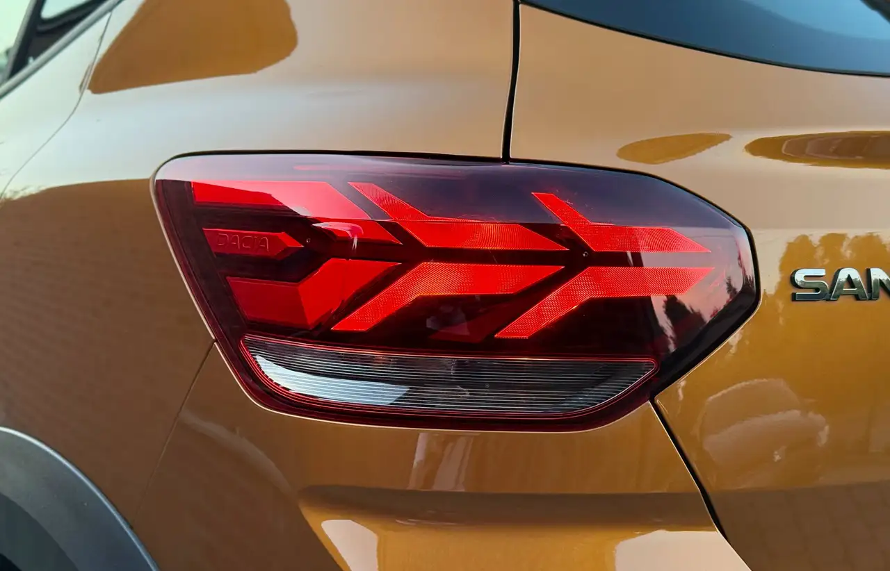 Dacia Sandero - 12