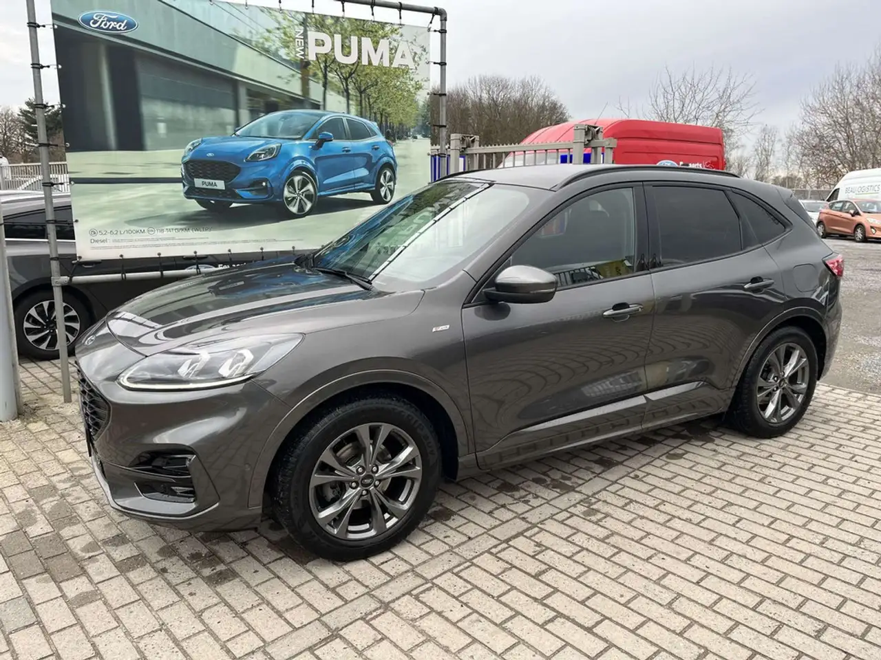Ford Kuga - 1