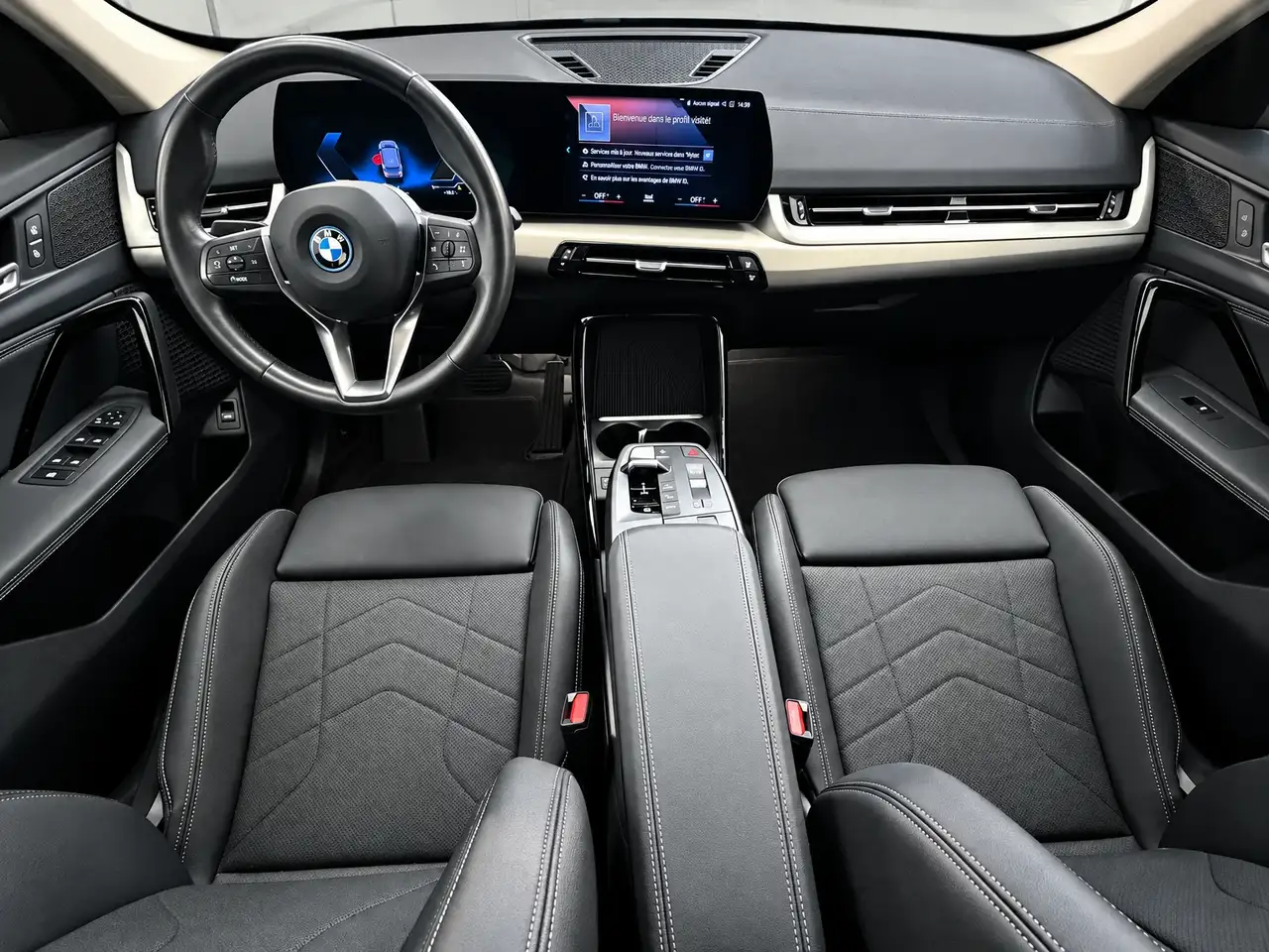 BMW iX1 - 10