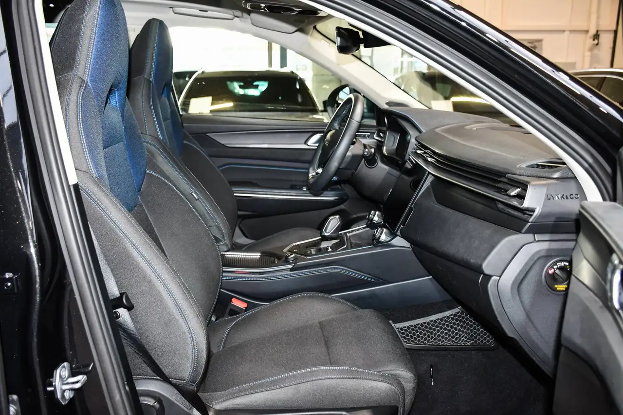 Lynk & Co 01 - 5