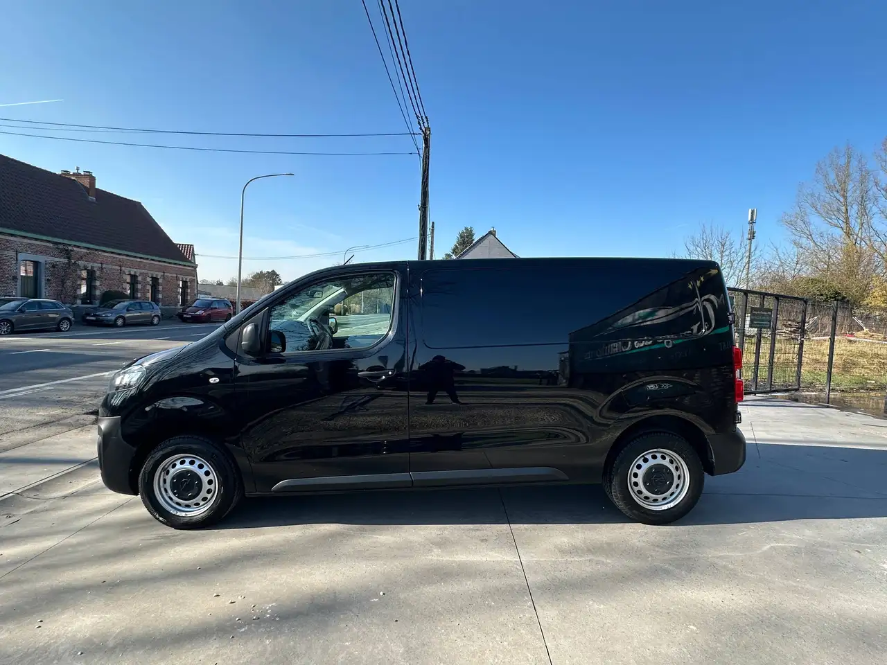 Opel Vivaro - 10