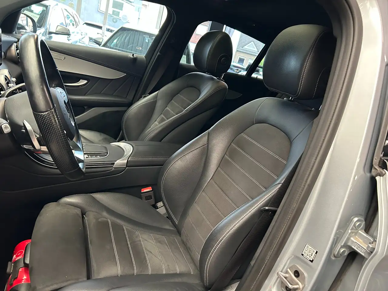 Mercedes-Benz GLC 300 - 7