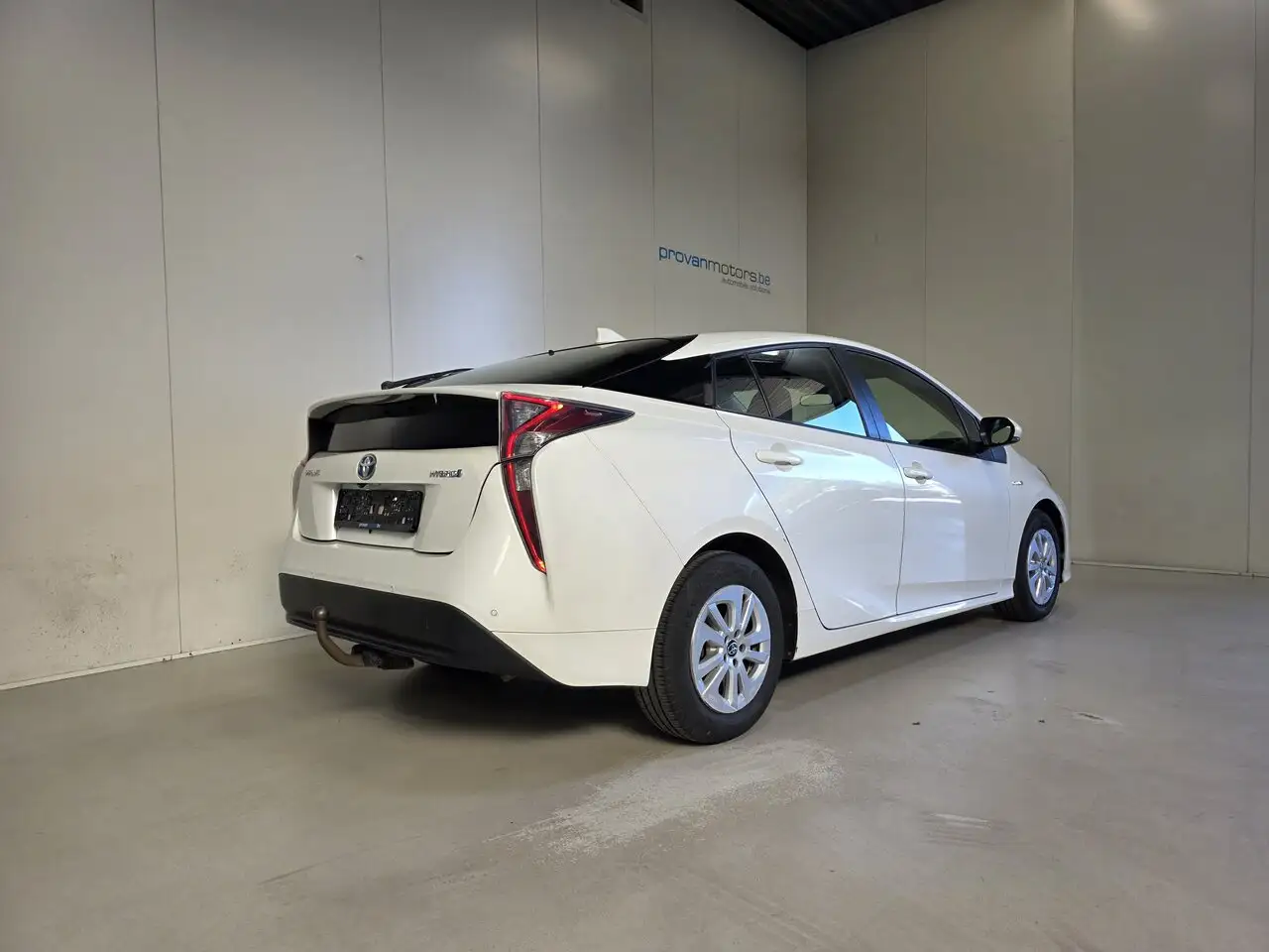 Toyota Prius - 3