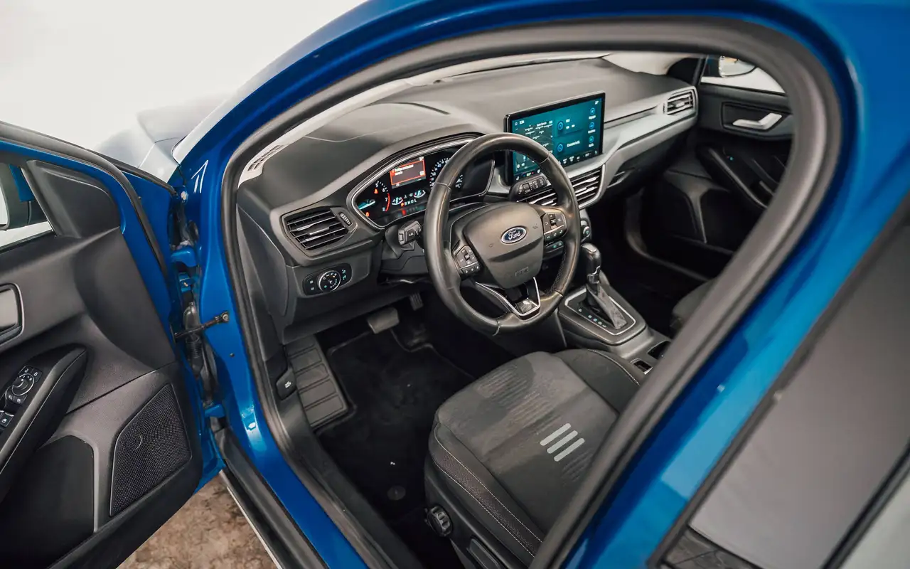 Ford Focus - 11