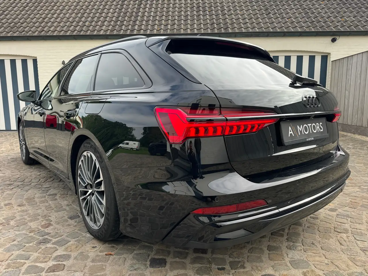 Audi A6 - 4