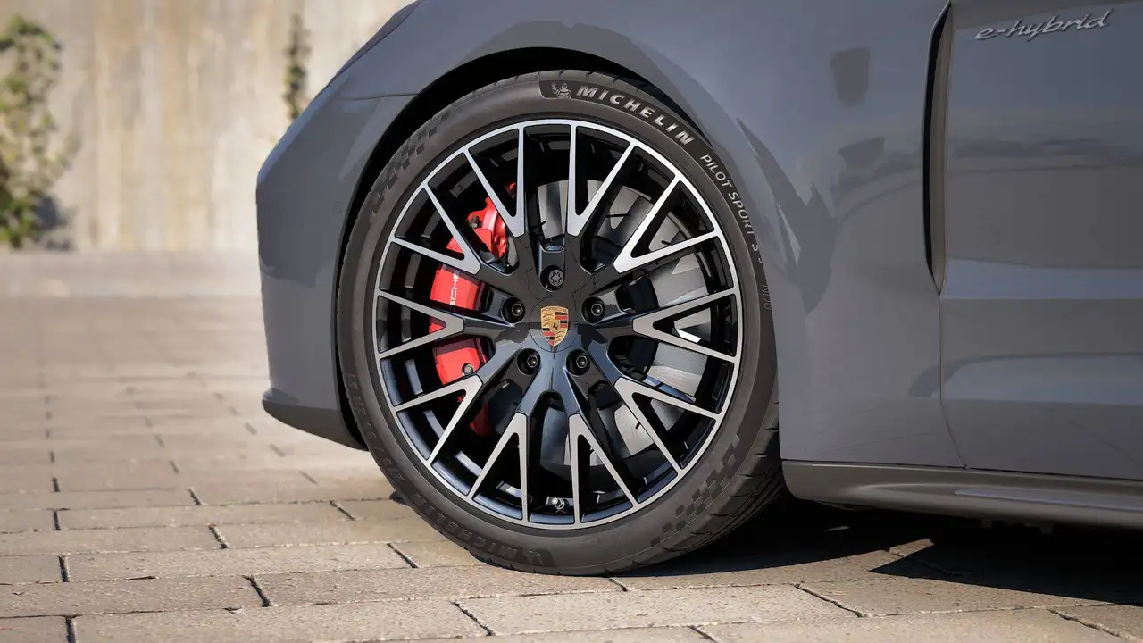 Porsche Panamera - 2