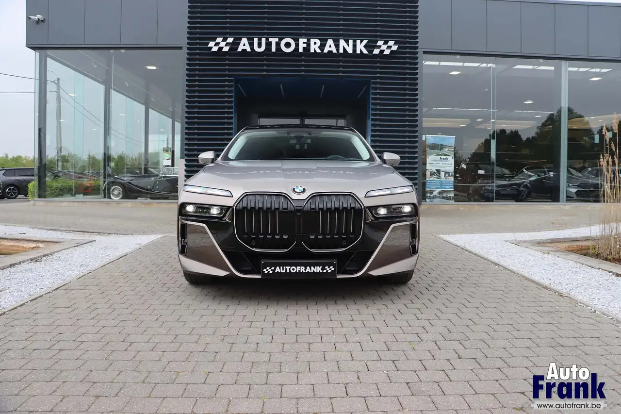BMW 740 - 2