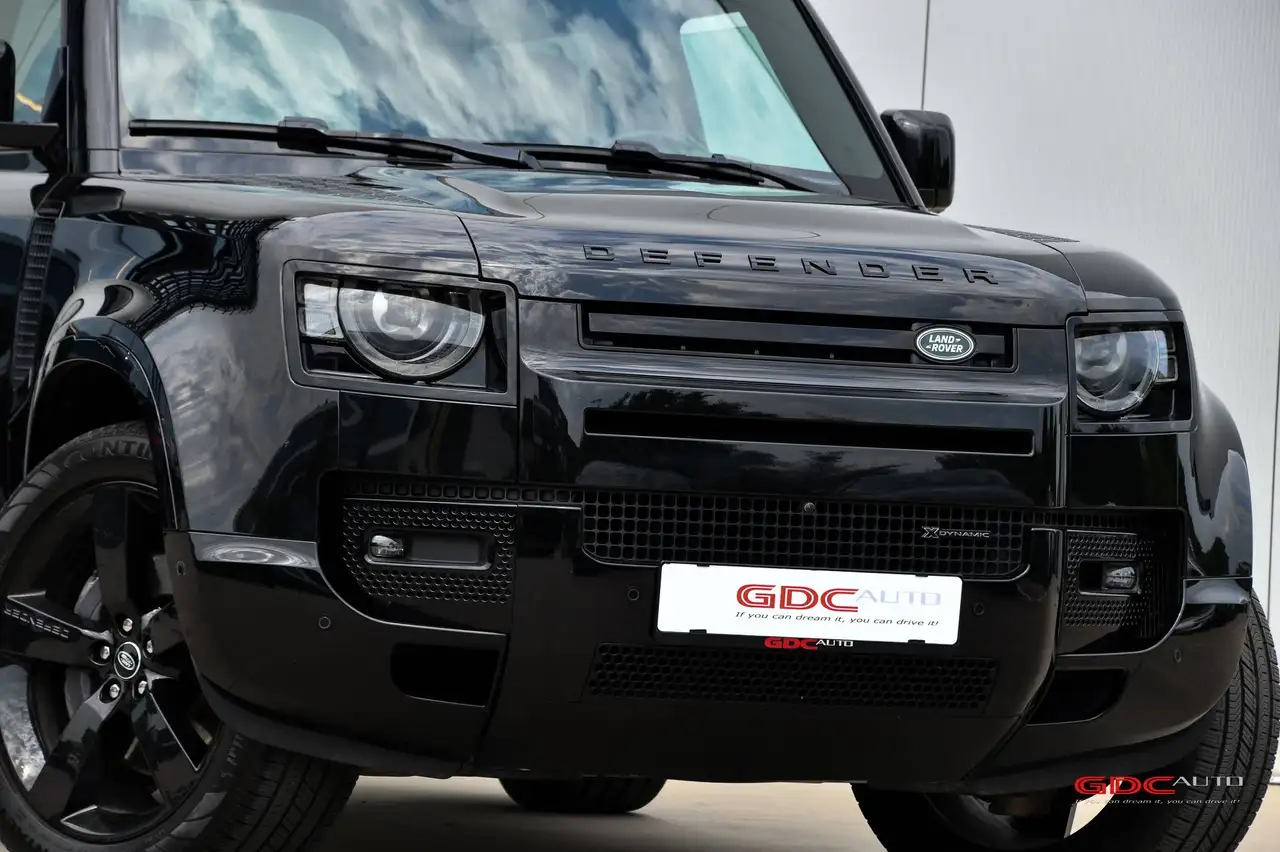 Land Rover Defender - 3
