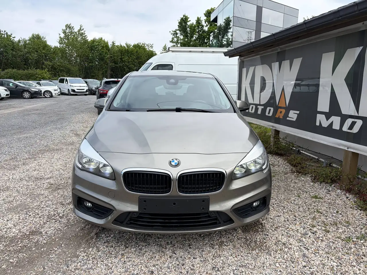 BMW 218 - 2