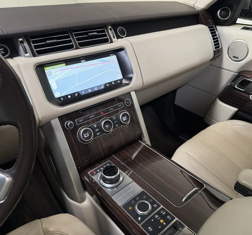 Land Rover Range Rover - 11