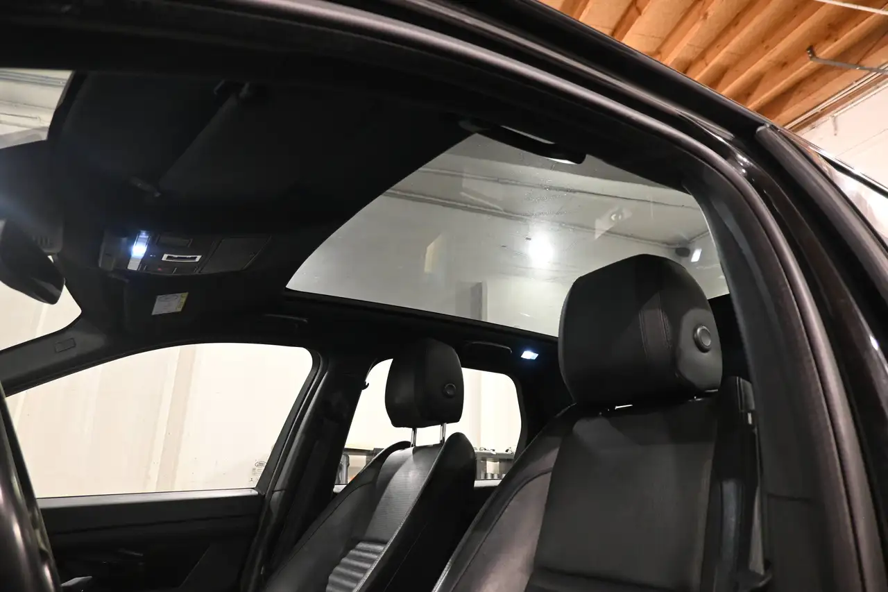 Land Rover Discovery Sport - 9