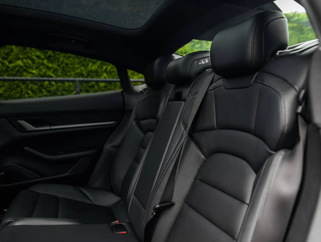 Porsche Taycan - 9