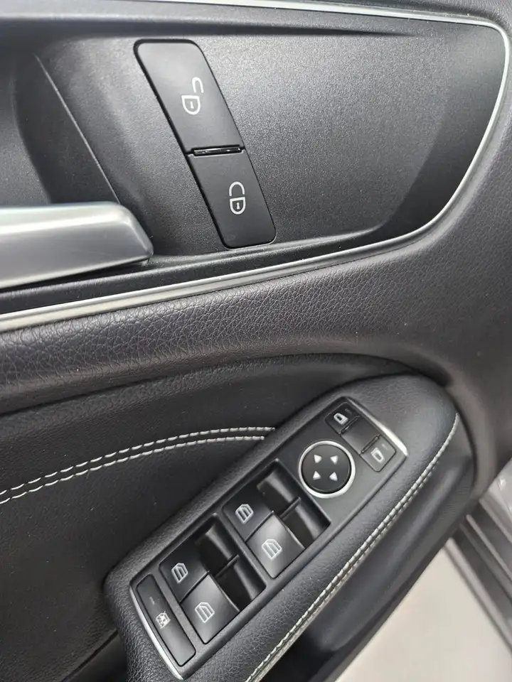 Mercedes-Benz B 200 - 12