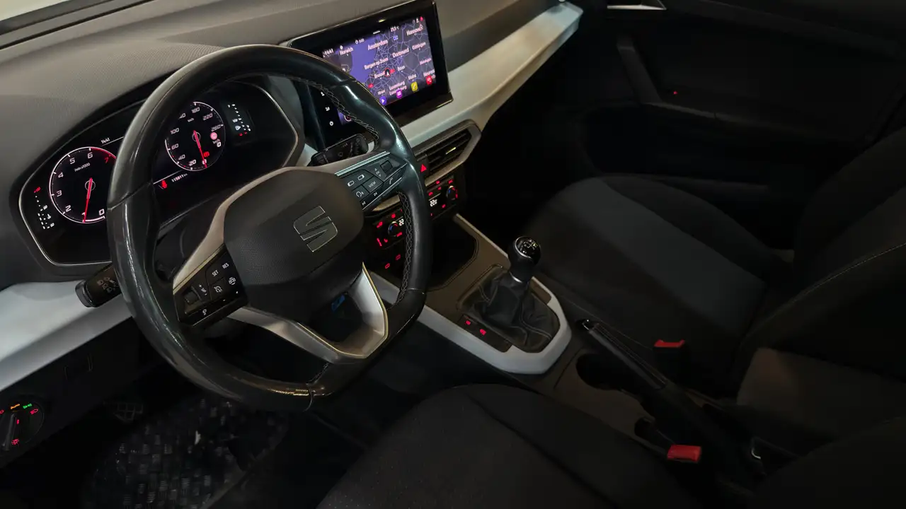 SEAT Arona - 7