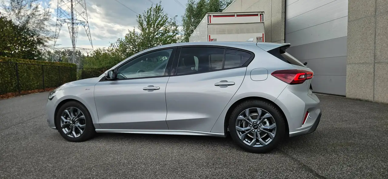 Ford Focus - 7