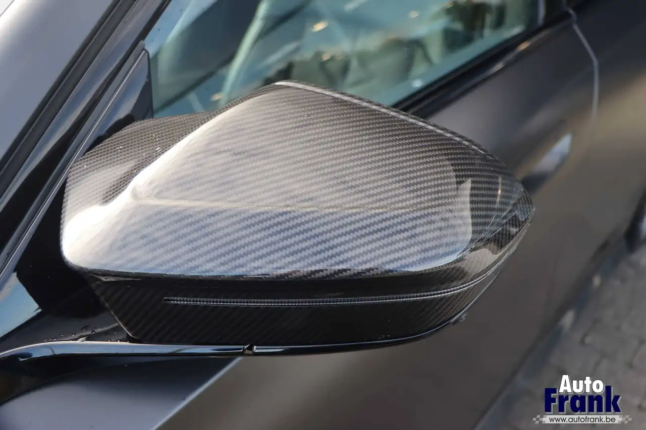 BMW i5 - 9