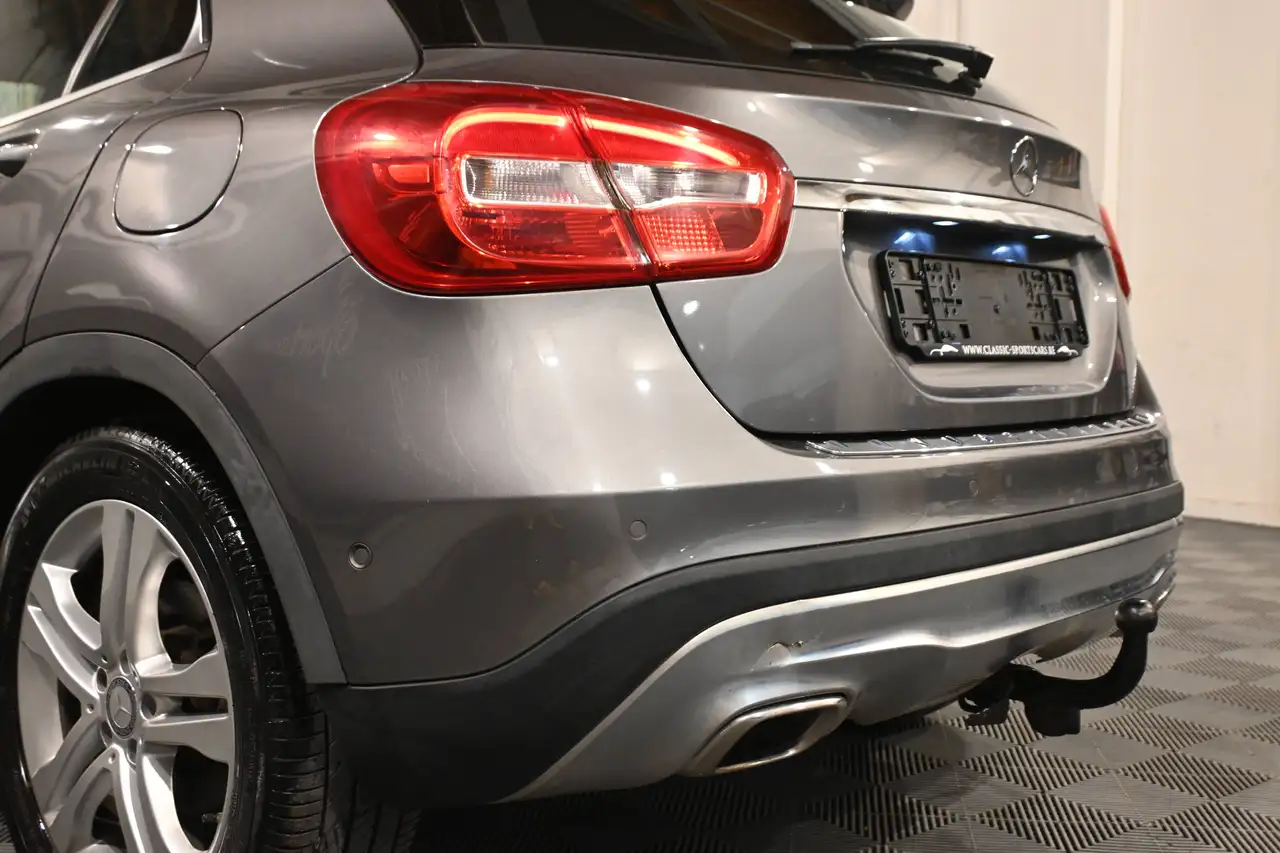 Mercedes-Benz GLA 200 - 8
