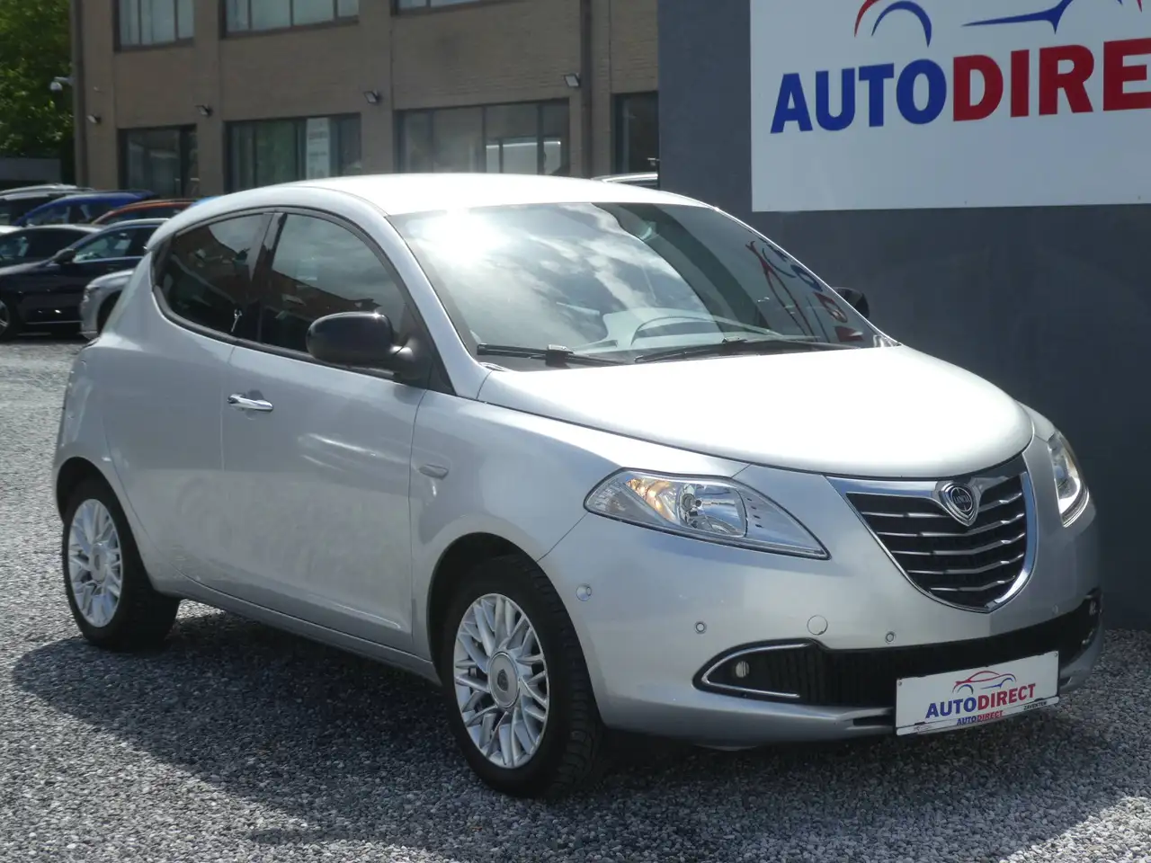 Lancia Ypsilon - 6
