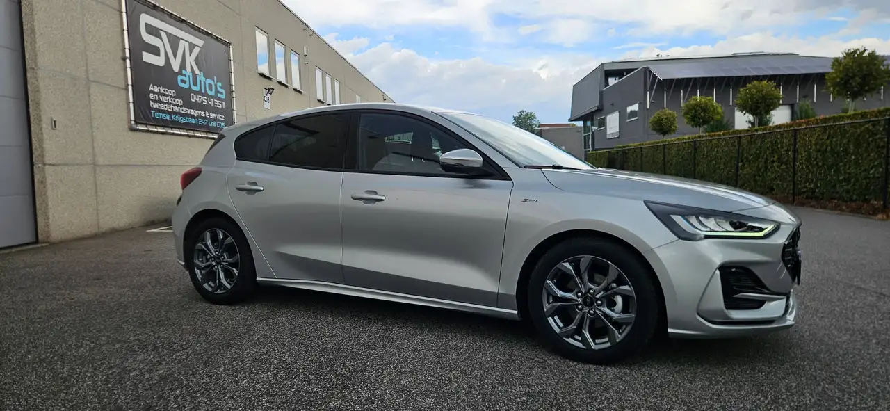 Ford Focus - 10