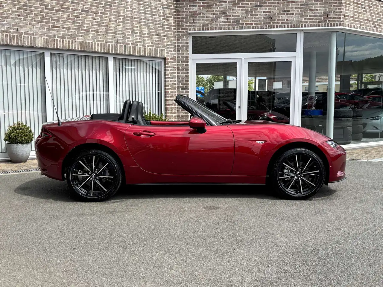 Mazda MX-5 - 6