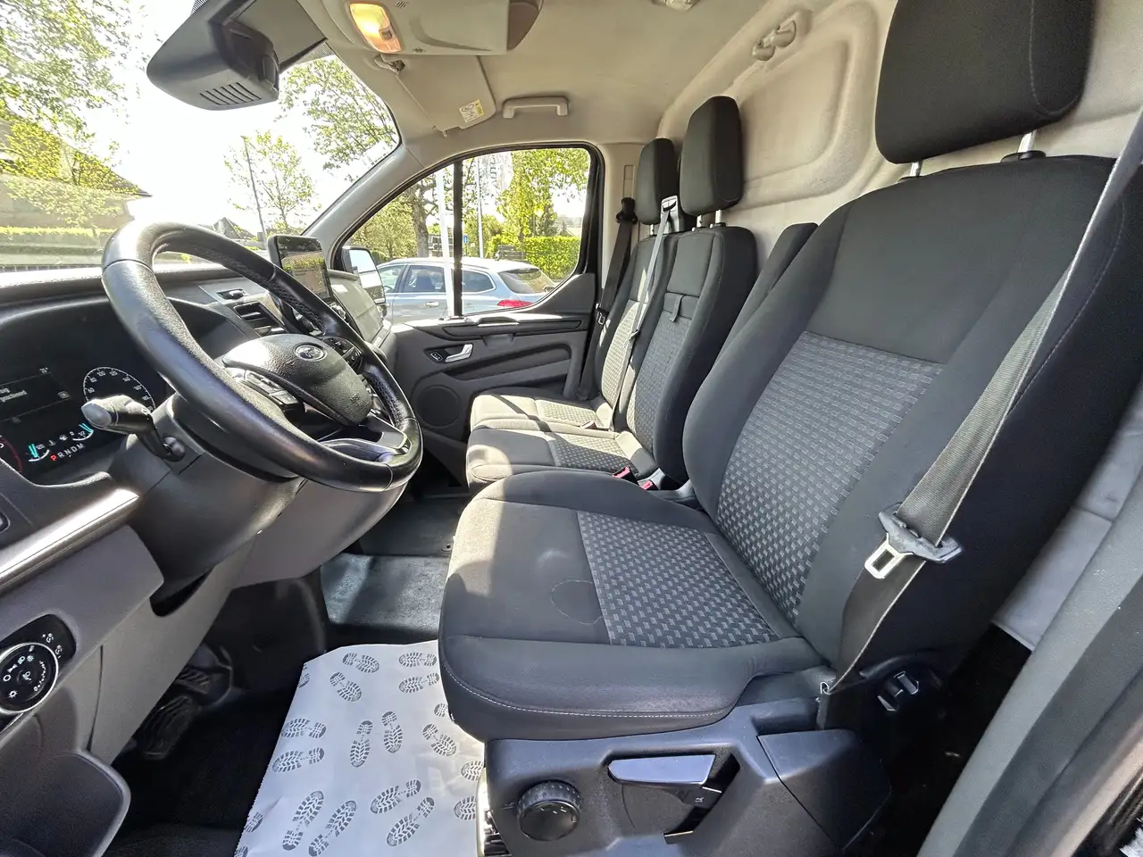 Ford Transit Custom - 11