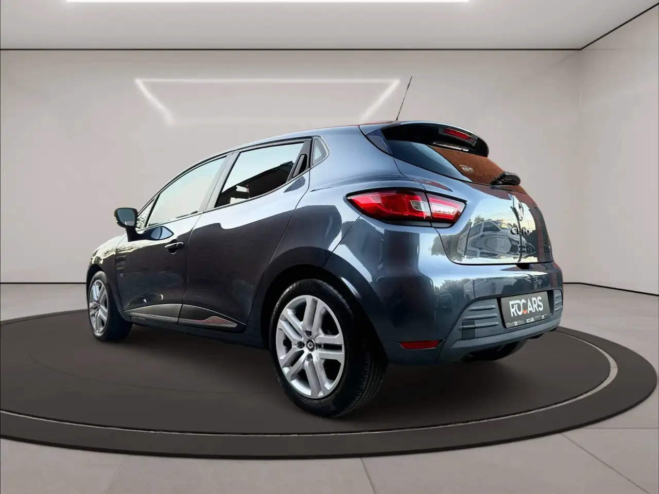Renault Clio - 8