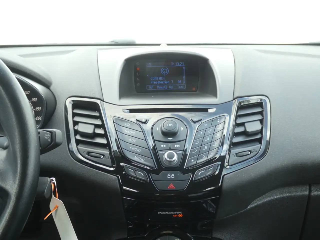 Ford Fiesta - 9