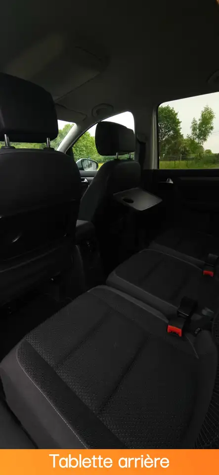Volkswagen Touran - 11