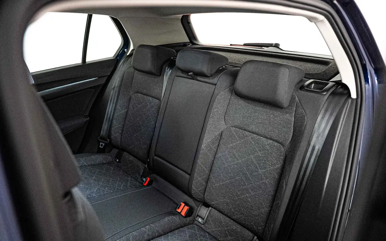Volkswagen Golf - 7
