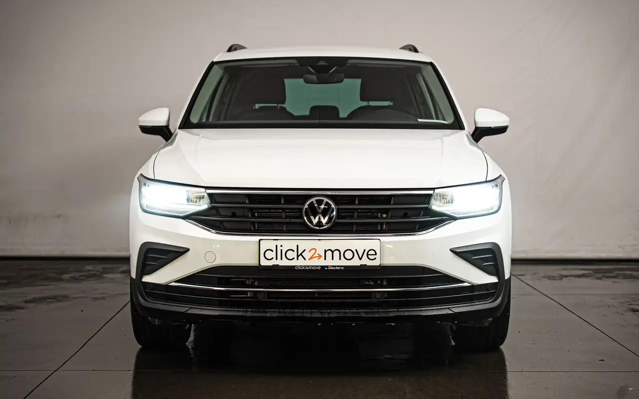 Volkswagen Tiguan - 2